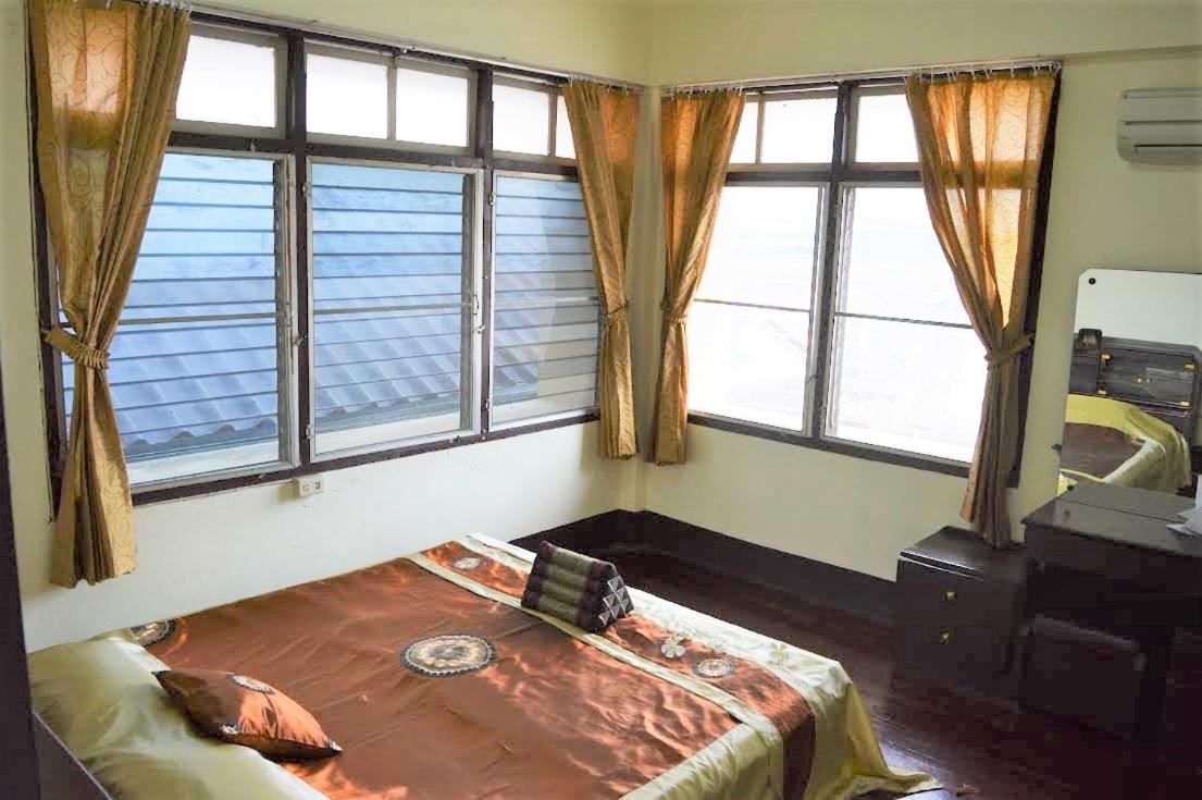 28 Rachabutr Hostel Ubon Ratchathani Rum bild