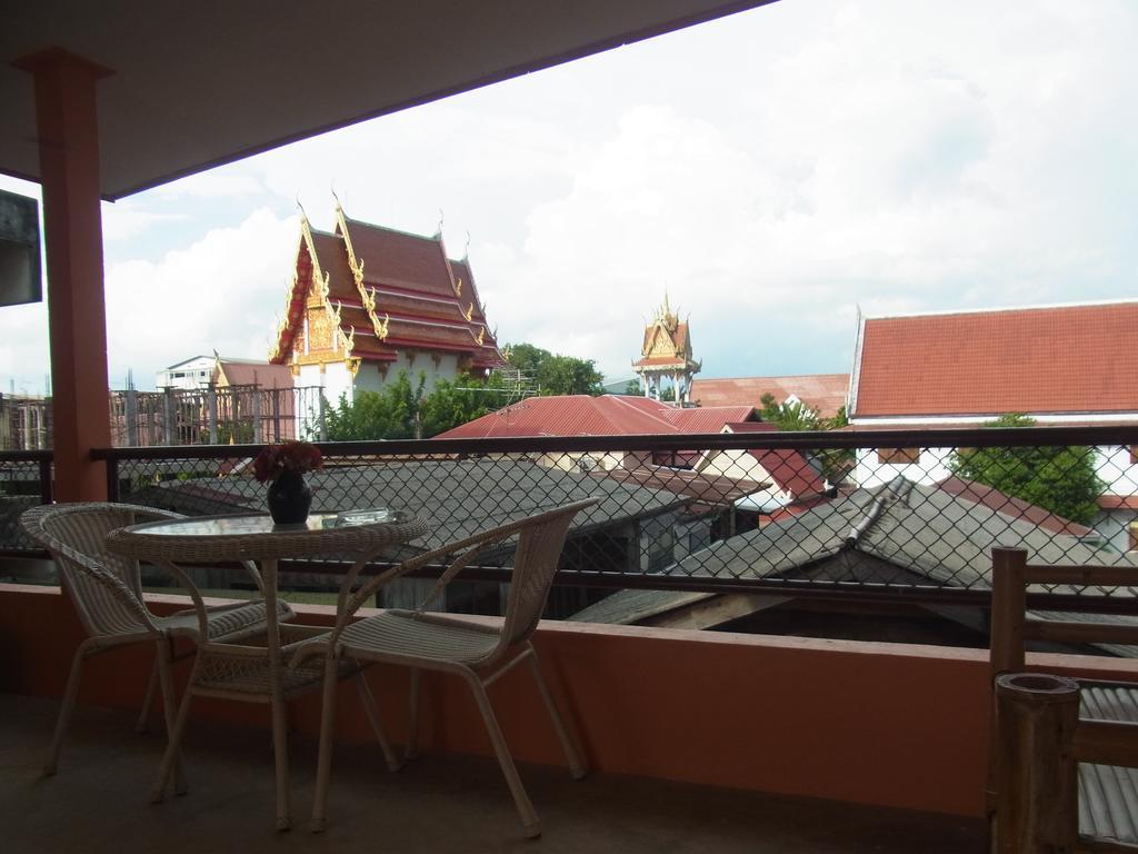 28 Rachabutr Hostel Ubon Ratchathani Rum bild